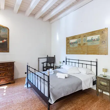 招待所 Le Stanze Nel Ghetto, By Short Holidays 3*