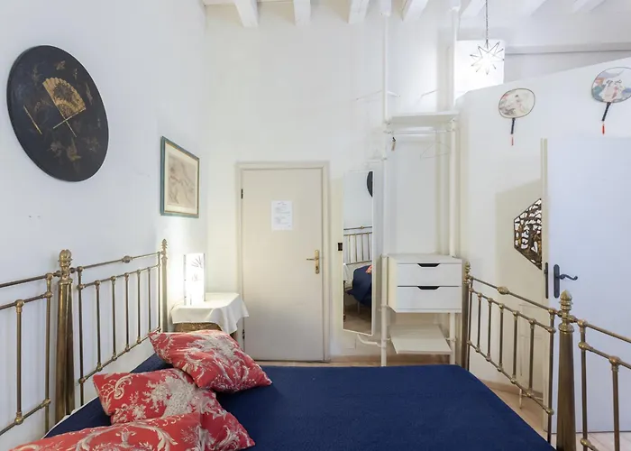 Le Stanze Nel Ghetto, By Short Holidays