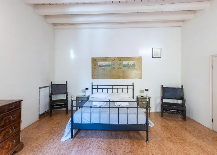 게스트하우스 Le Stanze Nel Ghetto, By Short Holidays 3*