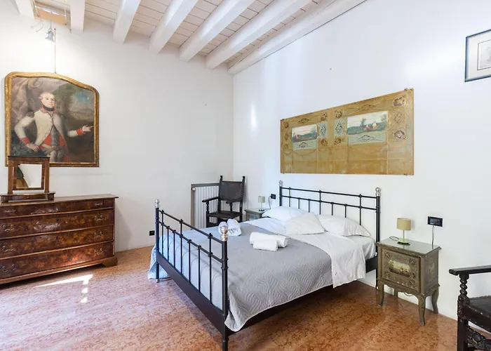 招待所 Le Stanze Nel Ghetto, By Short Holidays 3*