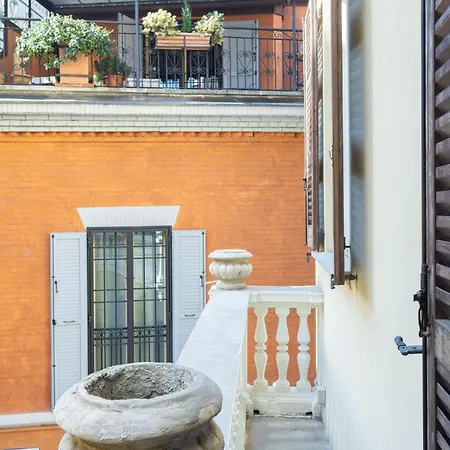 Le Stanze Nel Ghetto, By Short Holidays