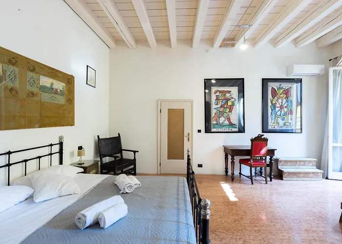Le Stanze Nel Ghetto, By Short Holidays Guest house