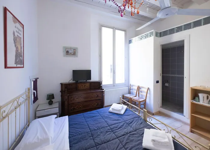 Guest house Le Stanze Nel Ghetto, By Short Holidays